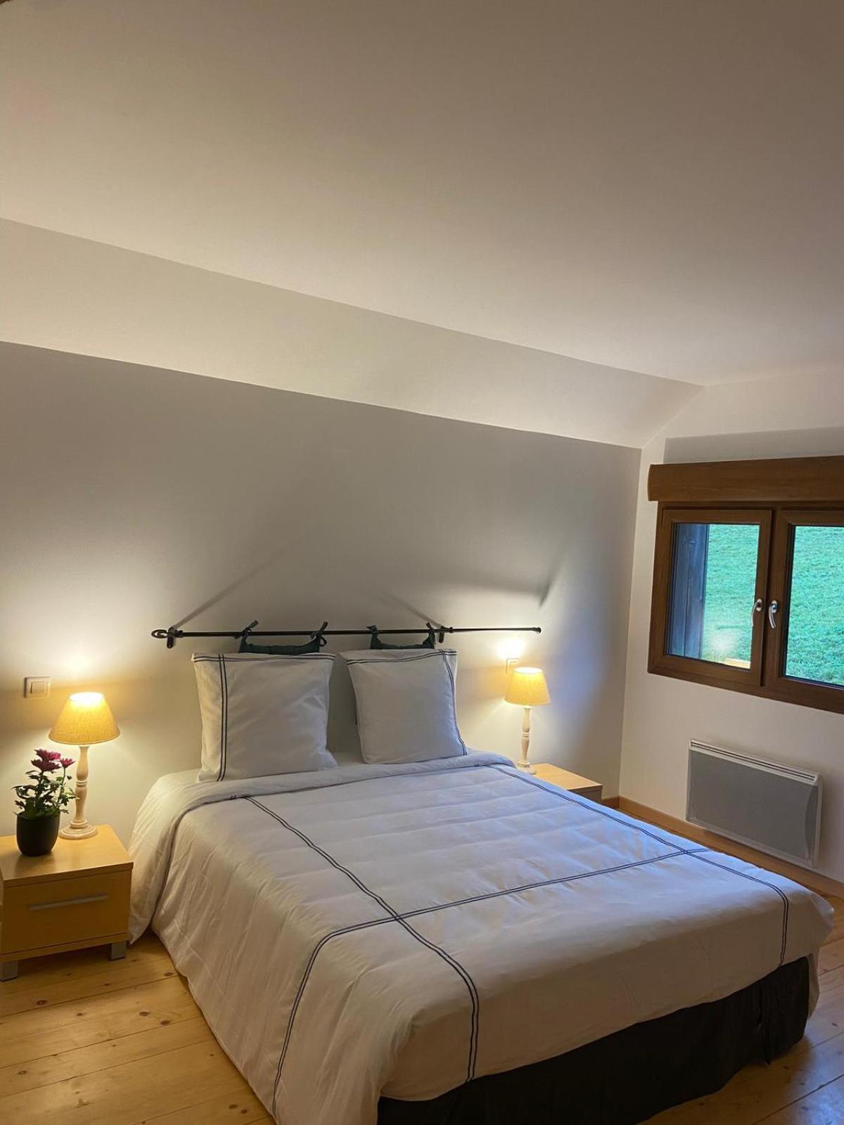 Maison D'Hotes Des Hauts De La Piquante Pierre バッス・シュル・ル・リュプト エクステリア 写真